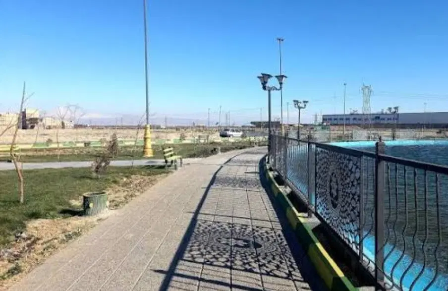 زمین اصناف دریاچه