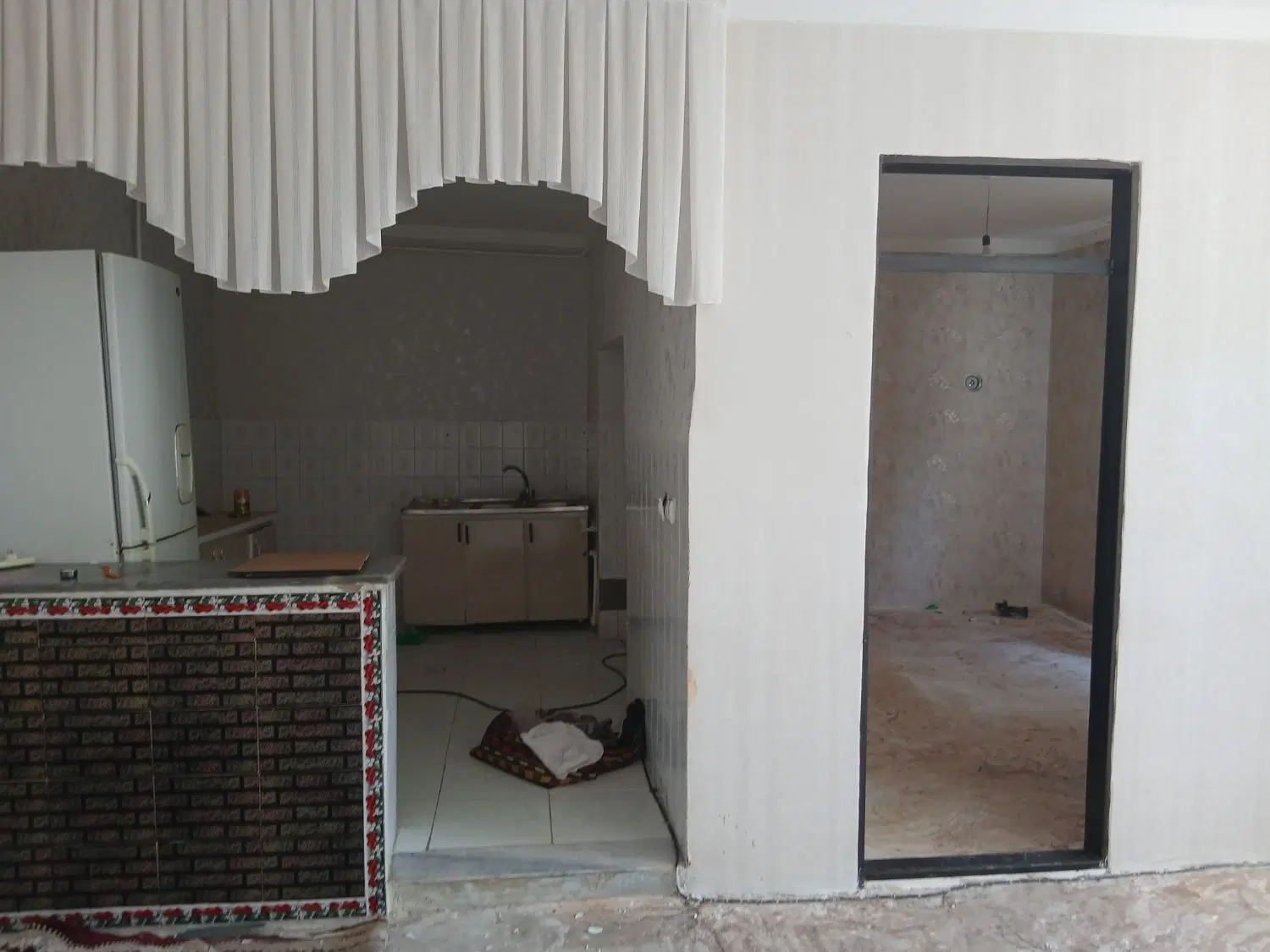 حیاط مسکونی ۳۵۰متر