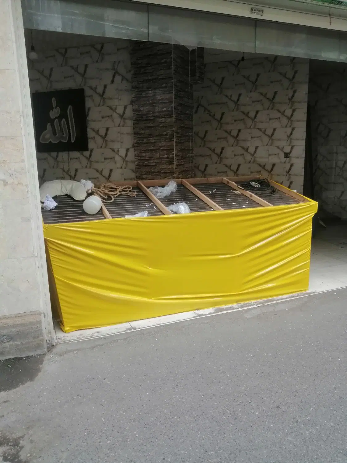 رهن و اجاره مغازه 32 متری