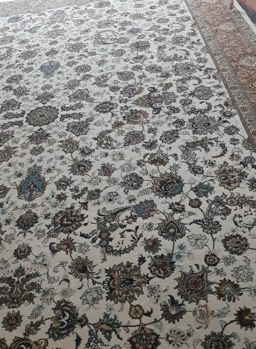 خانه ویلایی ۱۶۵ کوچه کهمان ۵