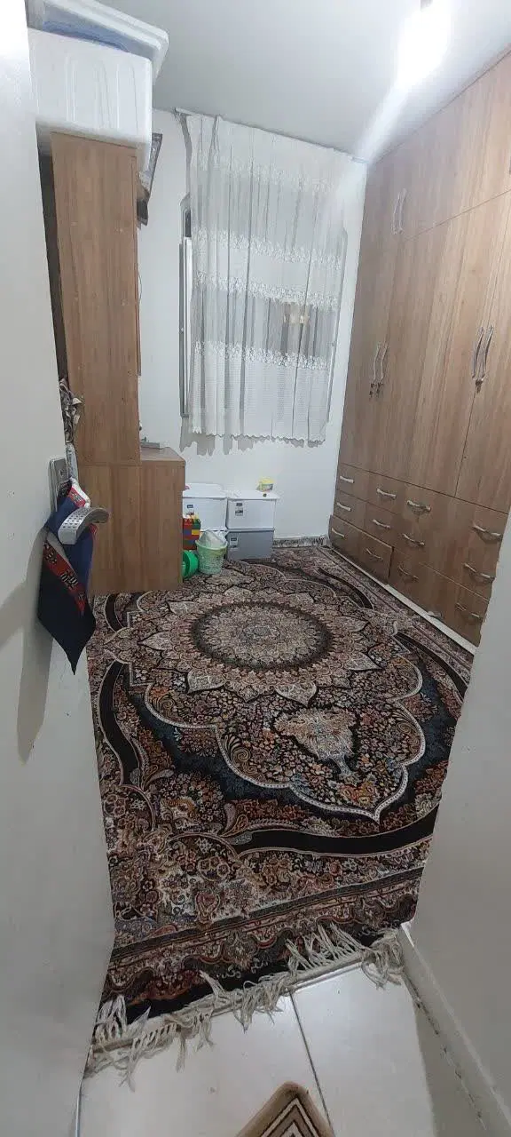 واحد ۶۵ متری طبقه اول