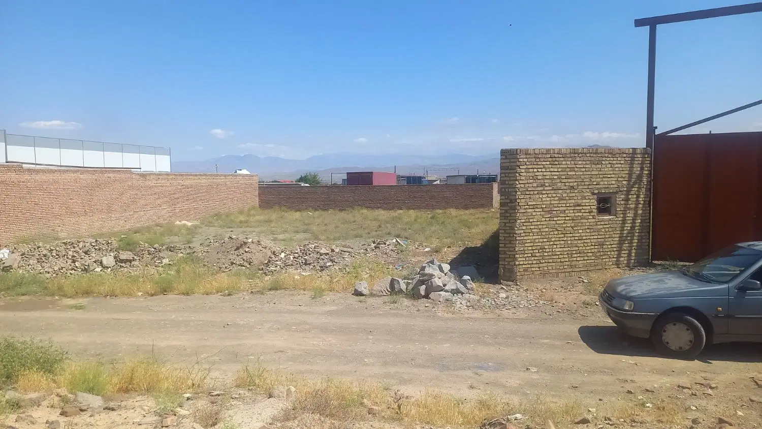 زمین تجاری سندیکا