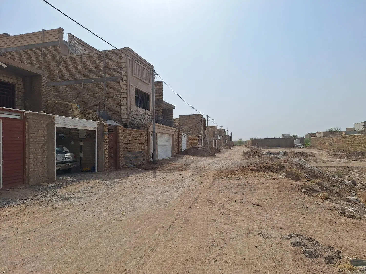 ۲۰۰مترزمین مسکونی آماده ساخت.دهنه ۸_۸۰استقلال