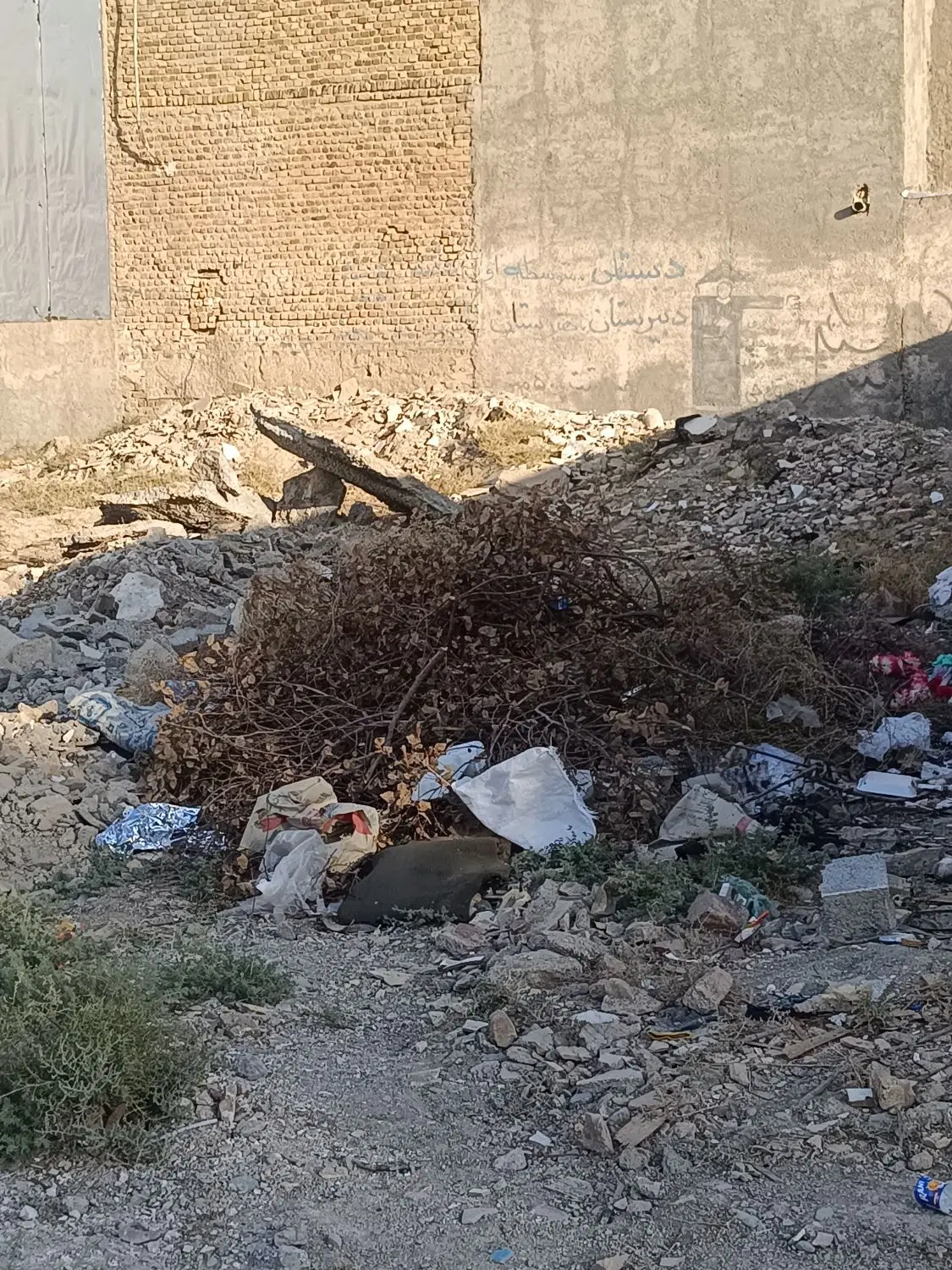 فروش زمین باغ وویلا آماده ساخت می باشد