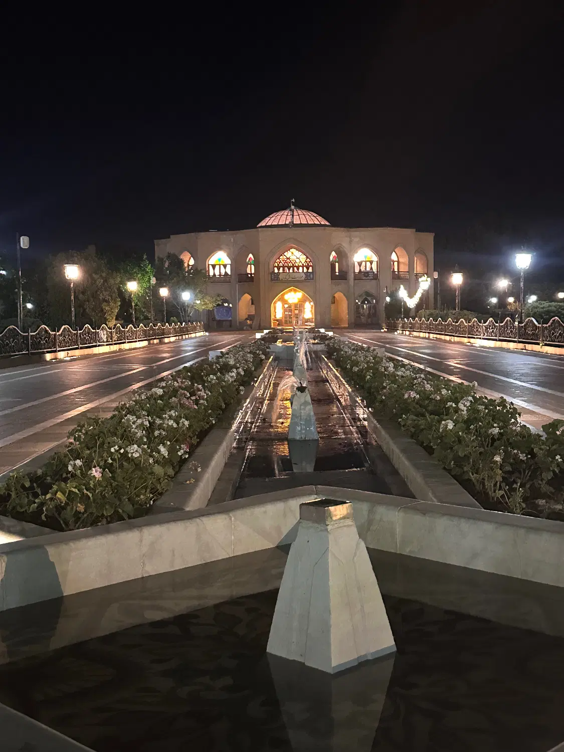 خانه ویلایی عکس تزئینی می باشد