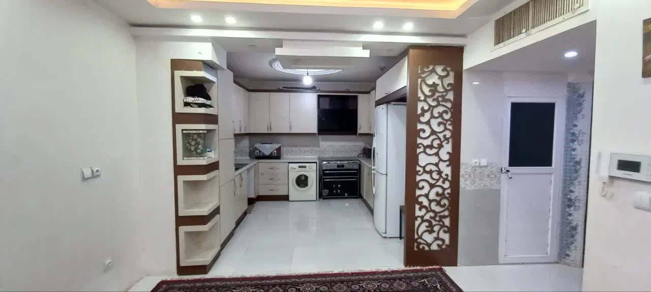 فروش آپارتمان ۳ طبقه