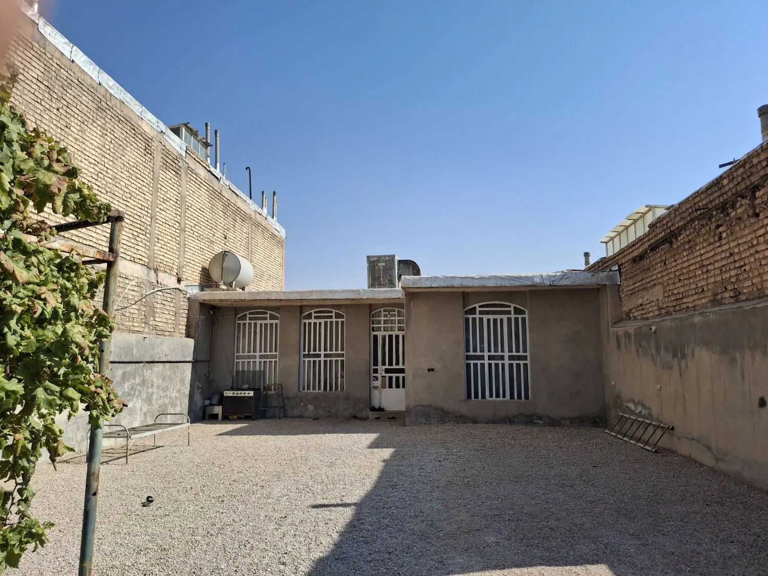 خانه ویلایی حجت اباد
