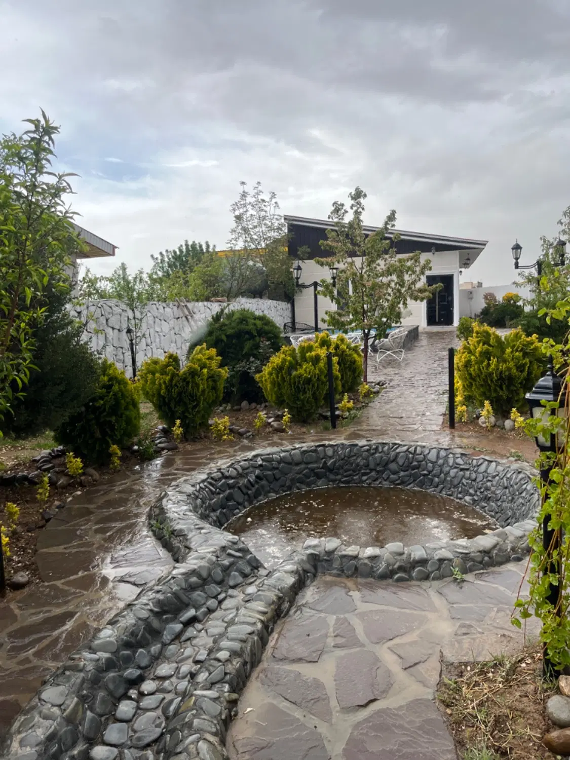 ۸۵مترتهرانپارس۲خوابه فول(تخلیه)