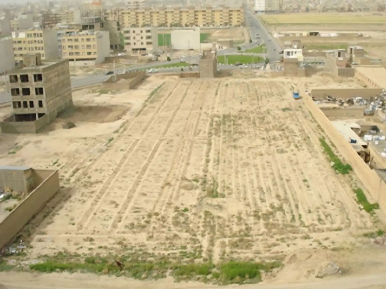 زمین ساحلی دیر