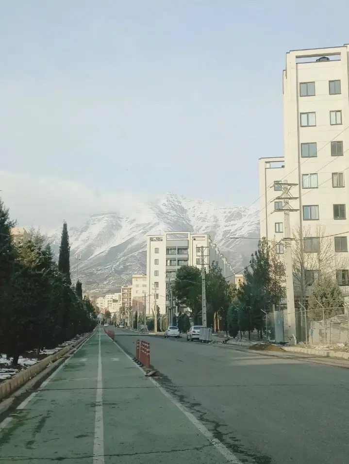 آپارتمان ۶۸ متری  خوش نقشه