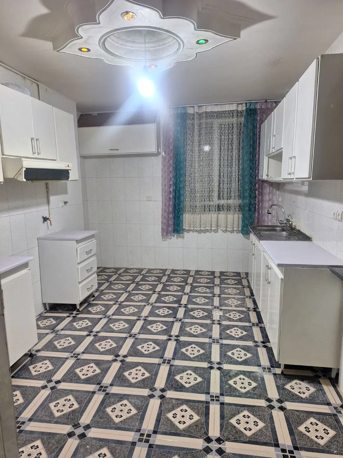 اجاره کوی ارتش ویلایی بابک