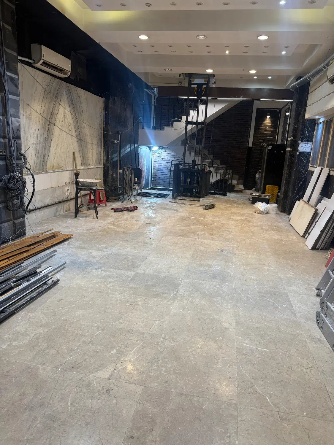 ملک تجاری خیابان دولت