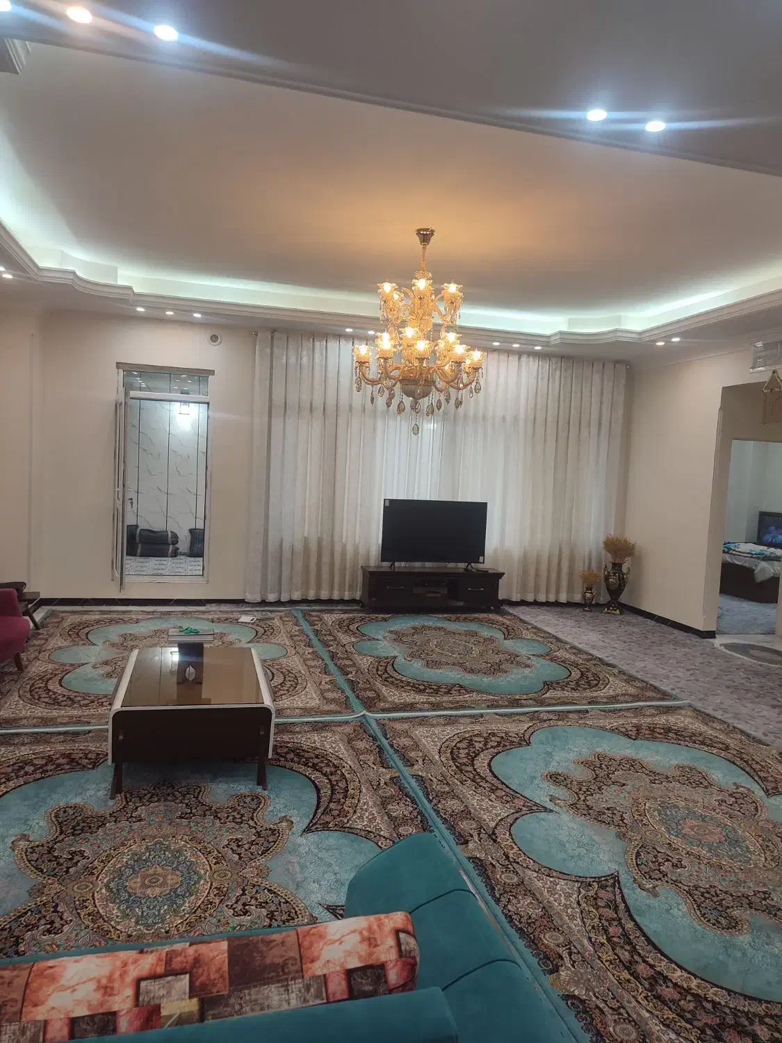 واحد ۱۳۵ متر روحانیون همکف