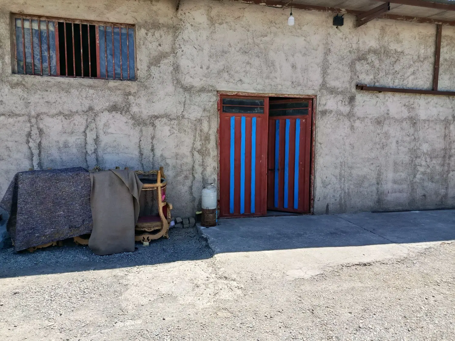 کارگاه ۱۰۰ متری جهت اجاره در بهترین لوکیشن