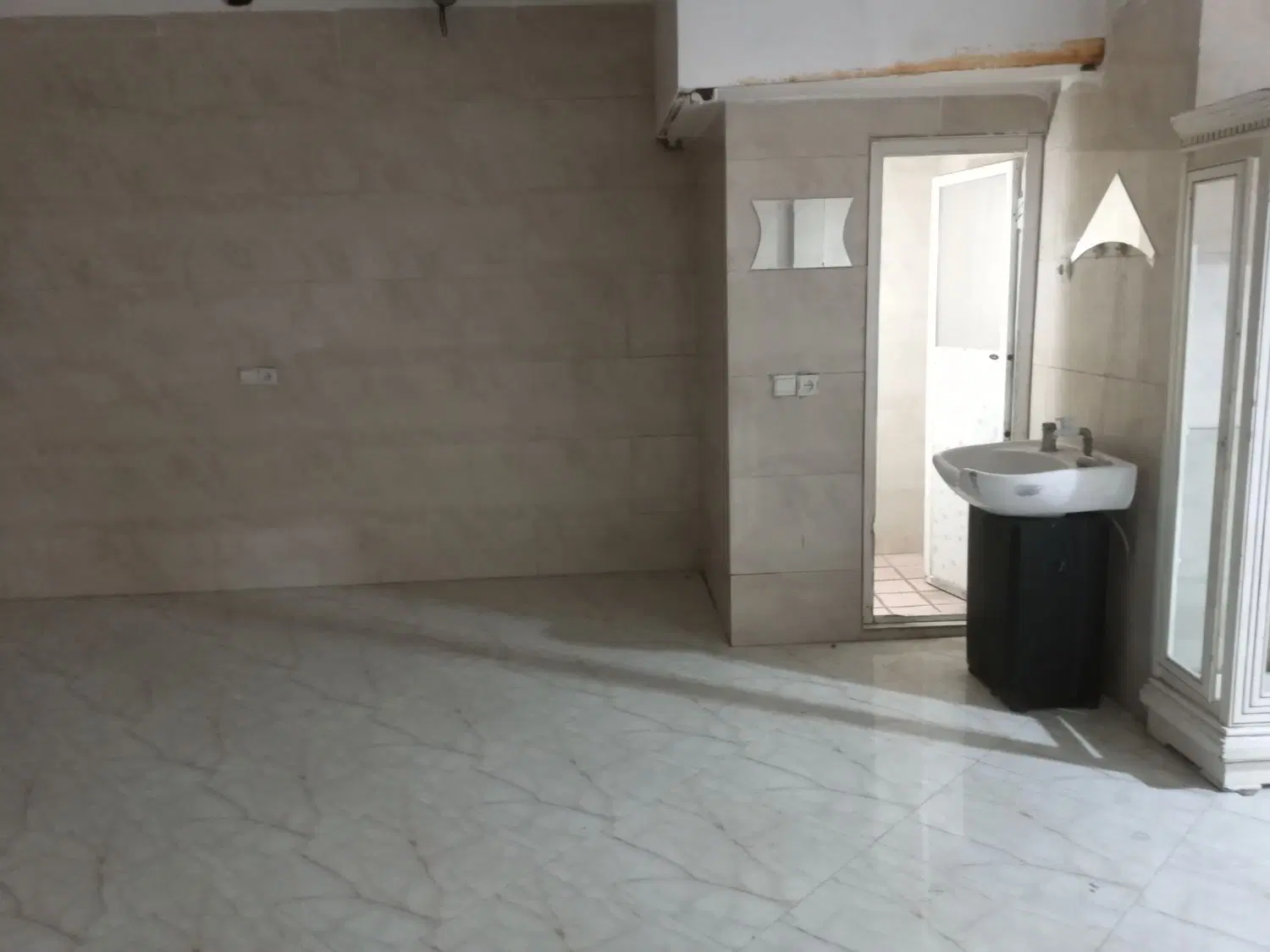 مغازه کارگاه انباری جهت اجاره در مرتضی گردولیعصر ۸