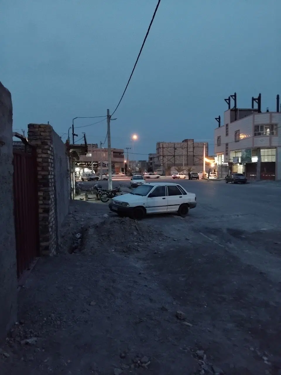 اجاره مغازه ۸۰ متری و ۵۰ مترش سایبون داره