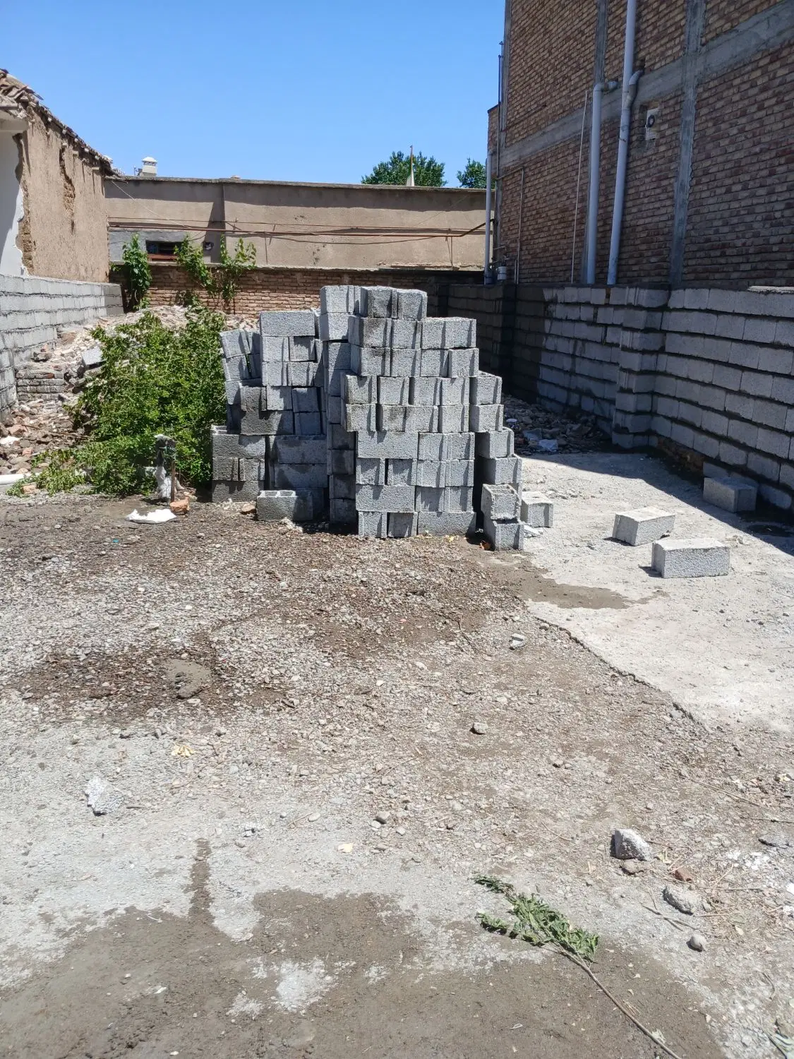 مسکونی قابل ساخت