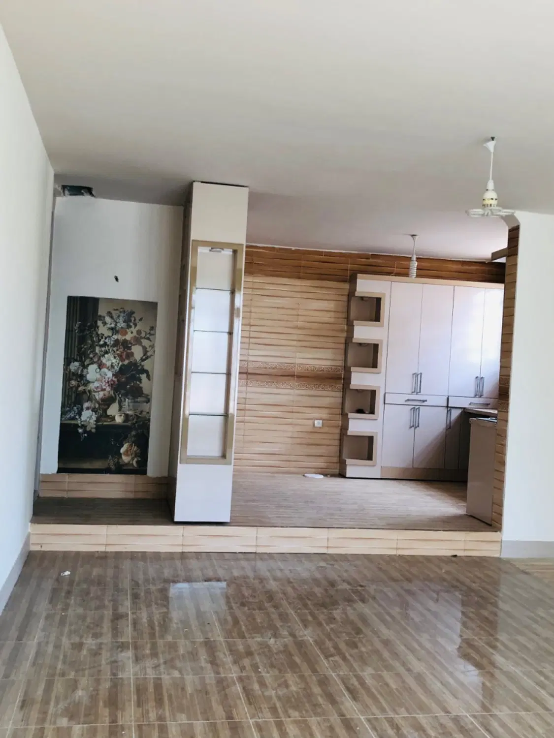 ساختمان مسکونی