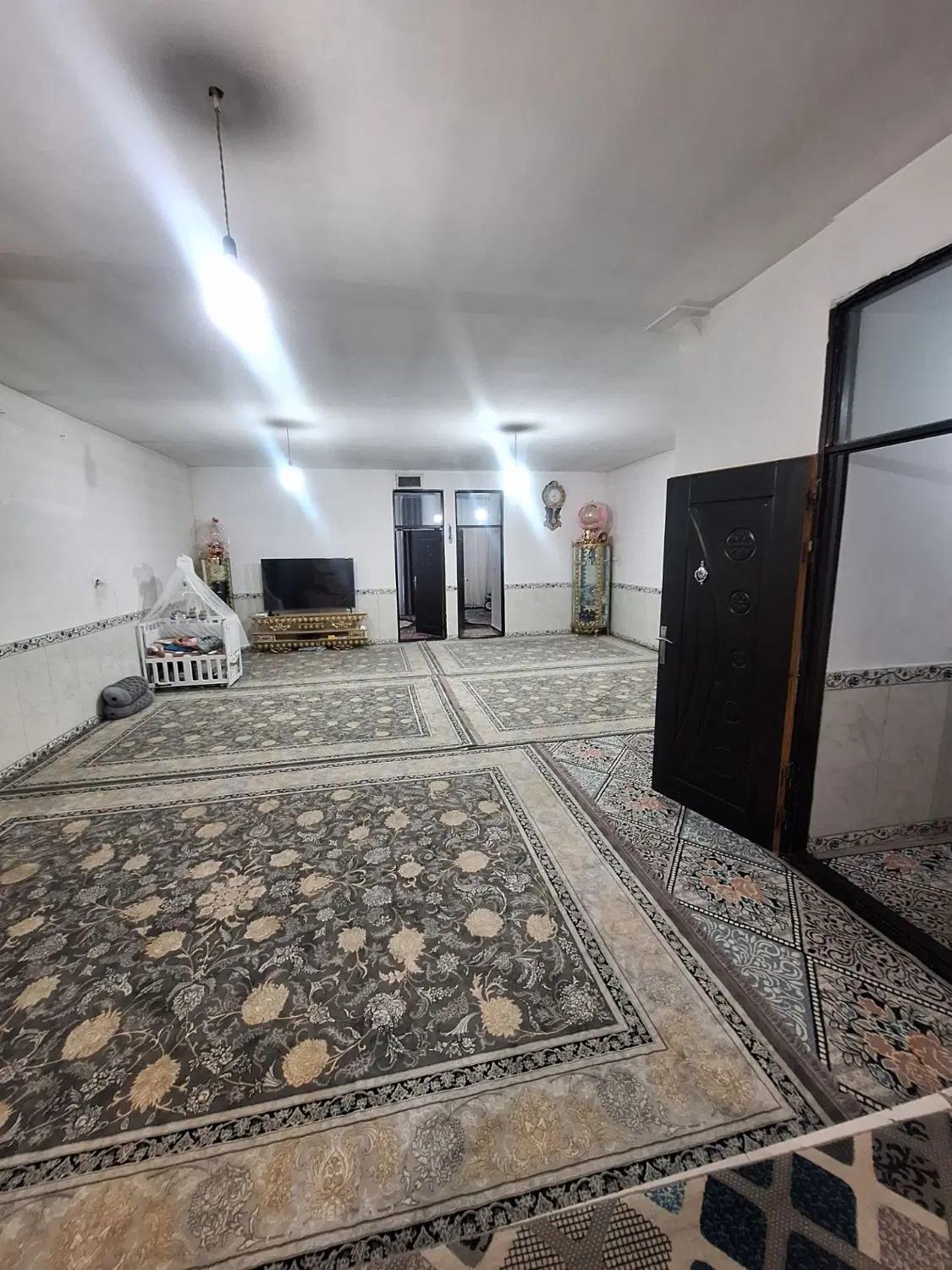 خانه دوطبقه نما شده
