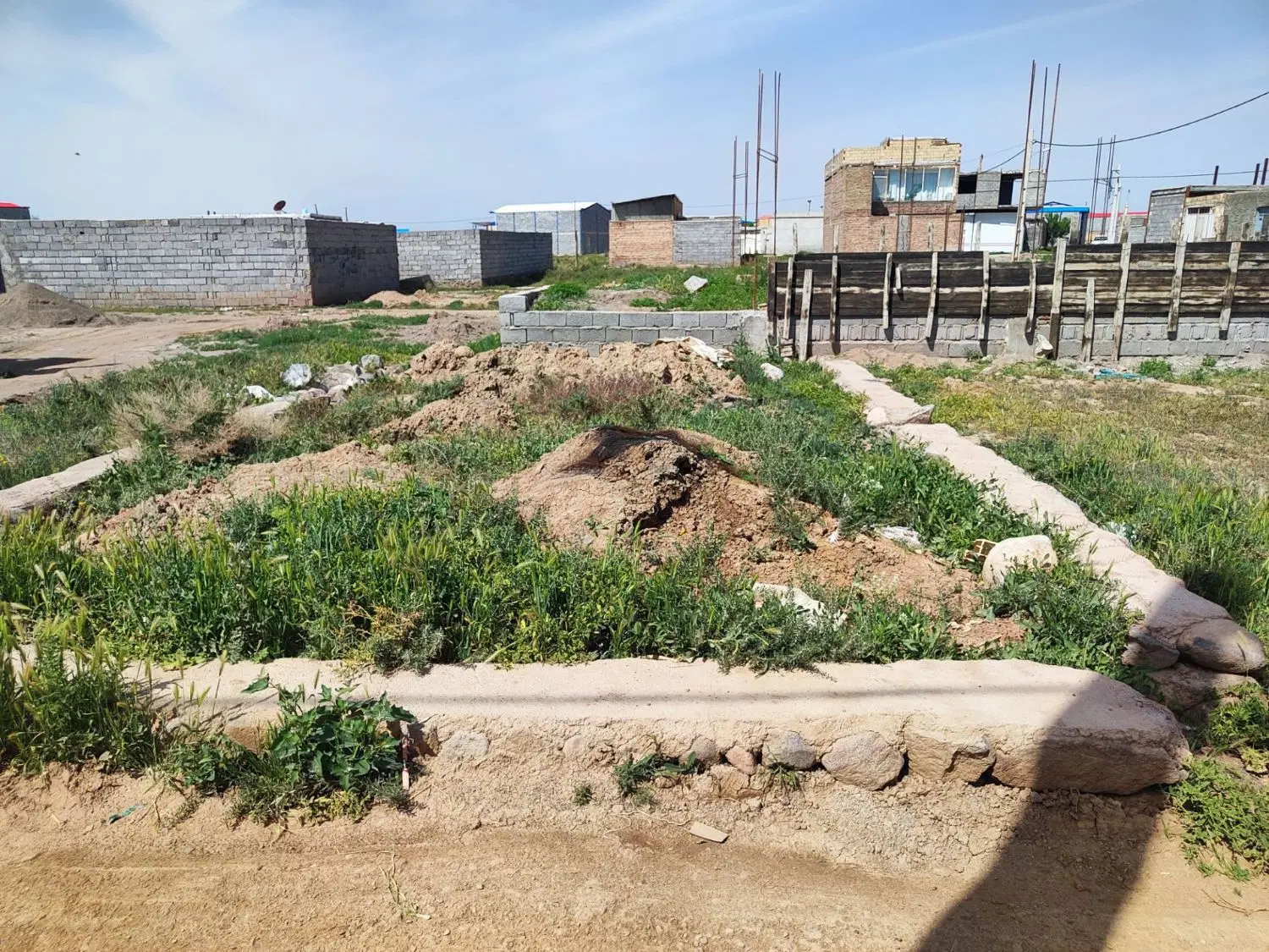 زمین مسکونی الوار سفلی