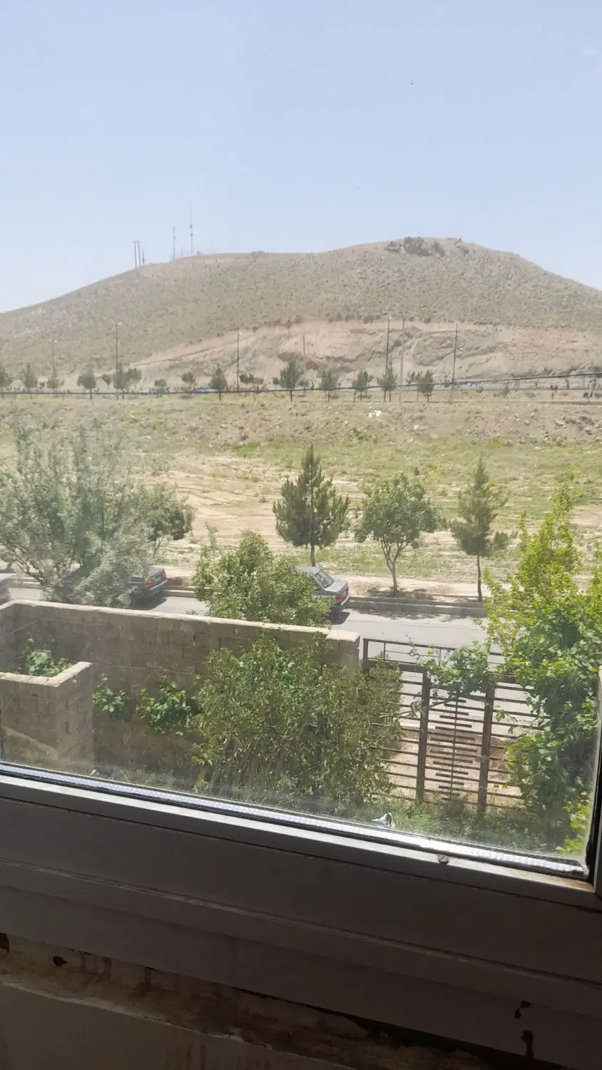 فروش واحد منظریه خاص با موقعیت تجاری