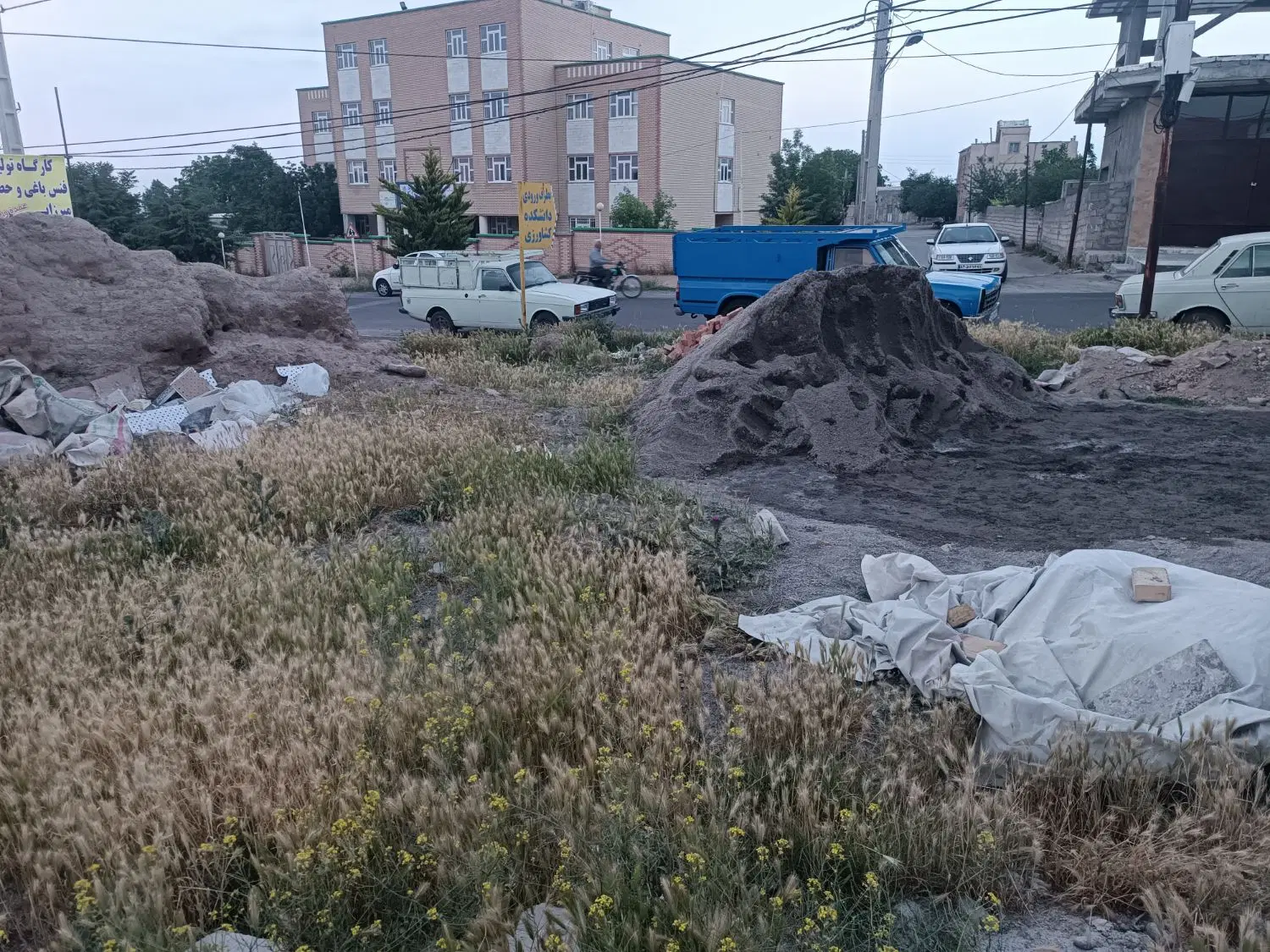زمین تجاری مسکونی