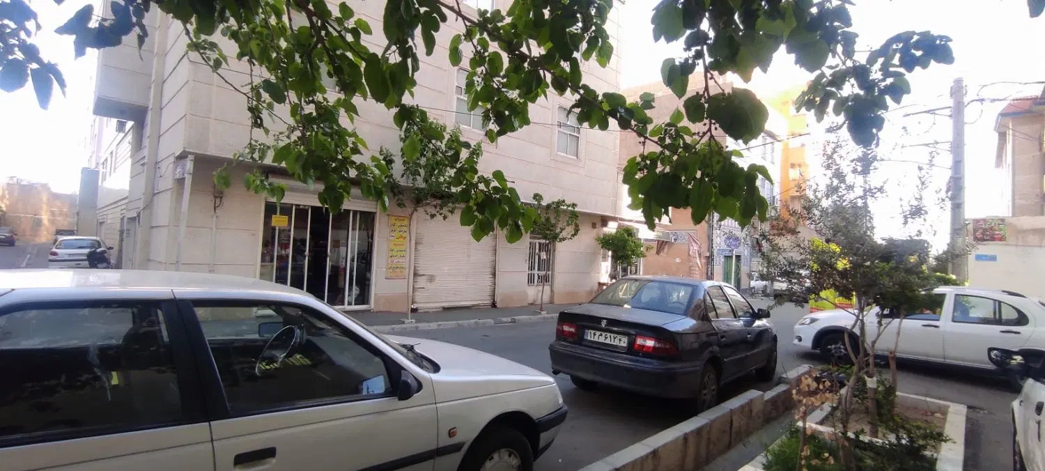 مغازه ۱۸ متر بقیمت پارسال
