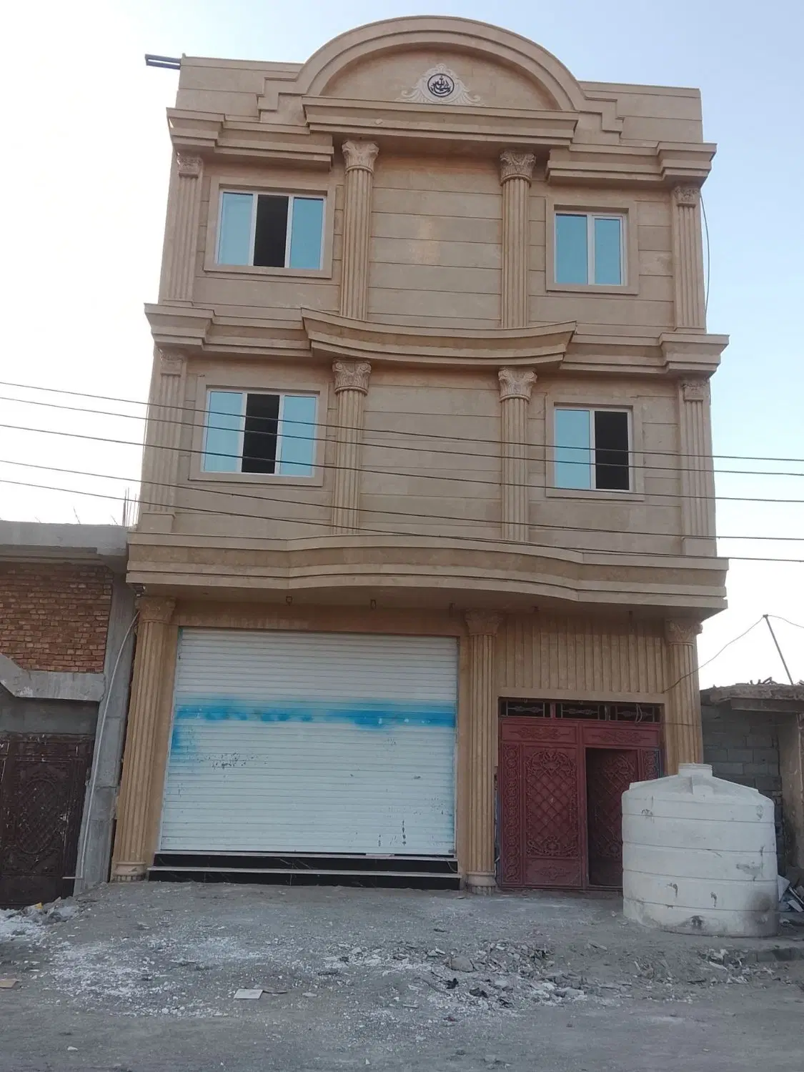 یک باب سالن با زیرزمین .مکران نرسیده به طباطبایی