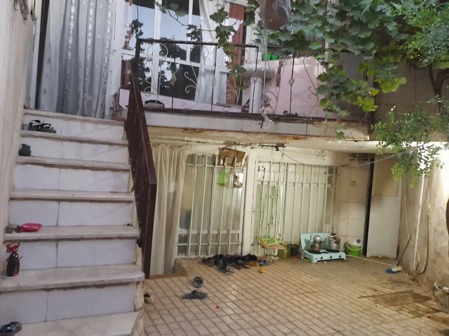 خانه ۸۵متری دوطبقه واقع درمهرآباد