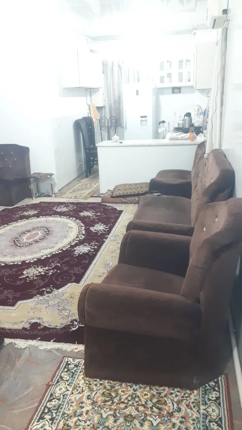 واحد دو خواب طبقه اول درشهرک عباس آباد