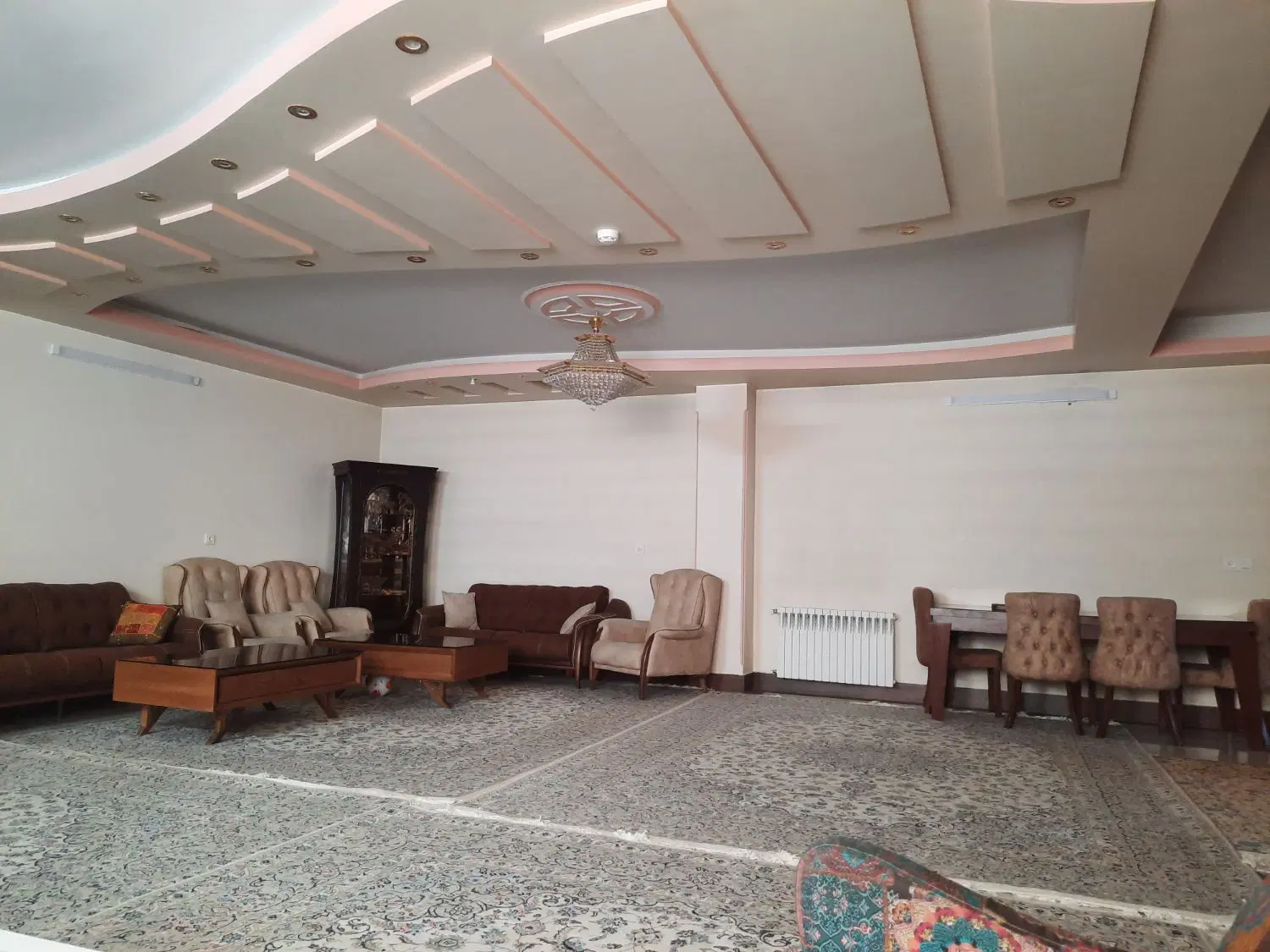 آپارتمان ۱۳۷ متر نازی‌آباد میدان کلهری