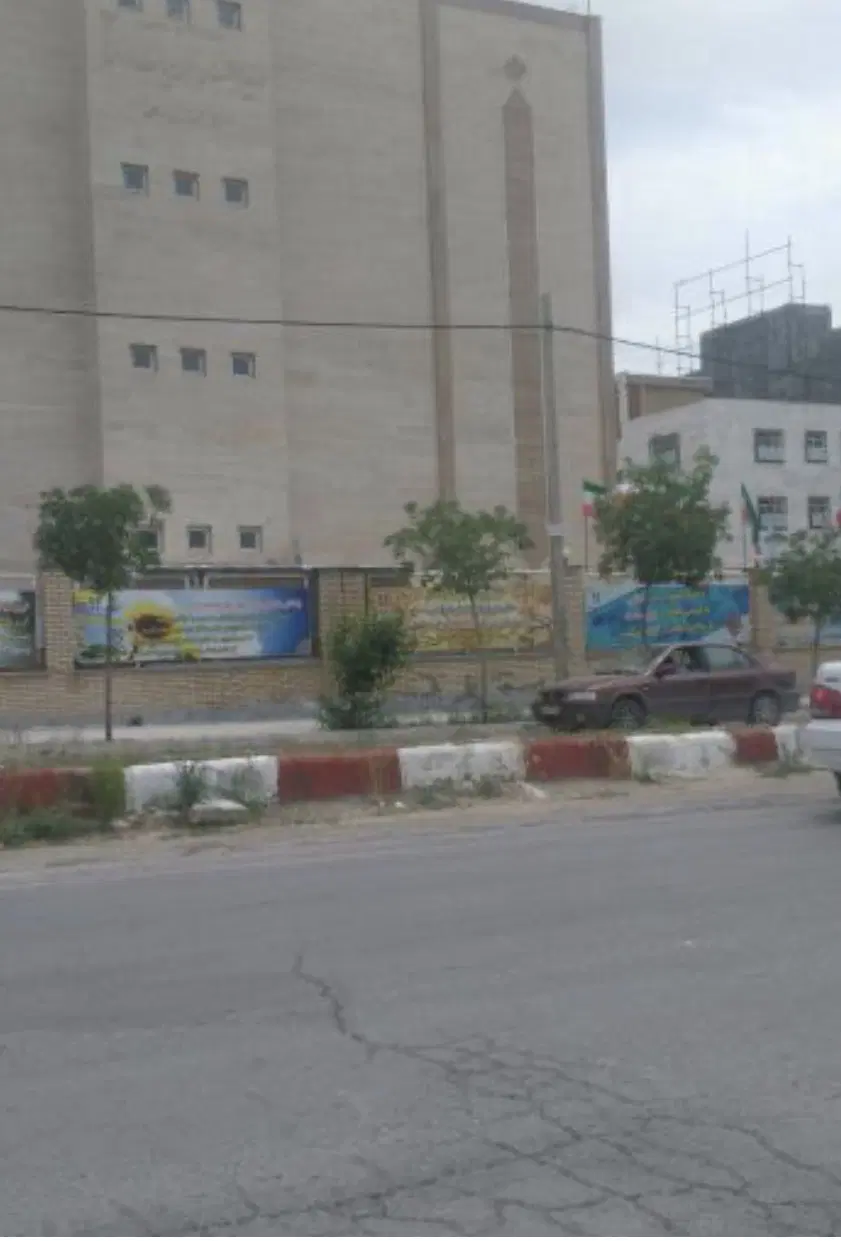 زمین  شش دانگ
