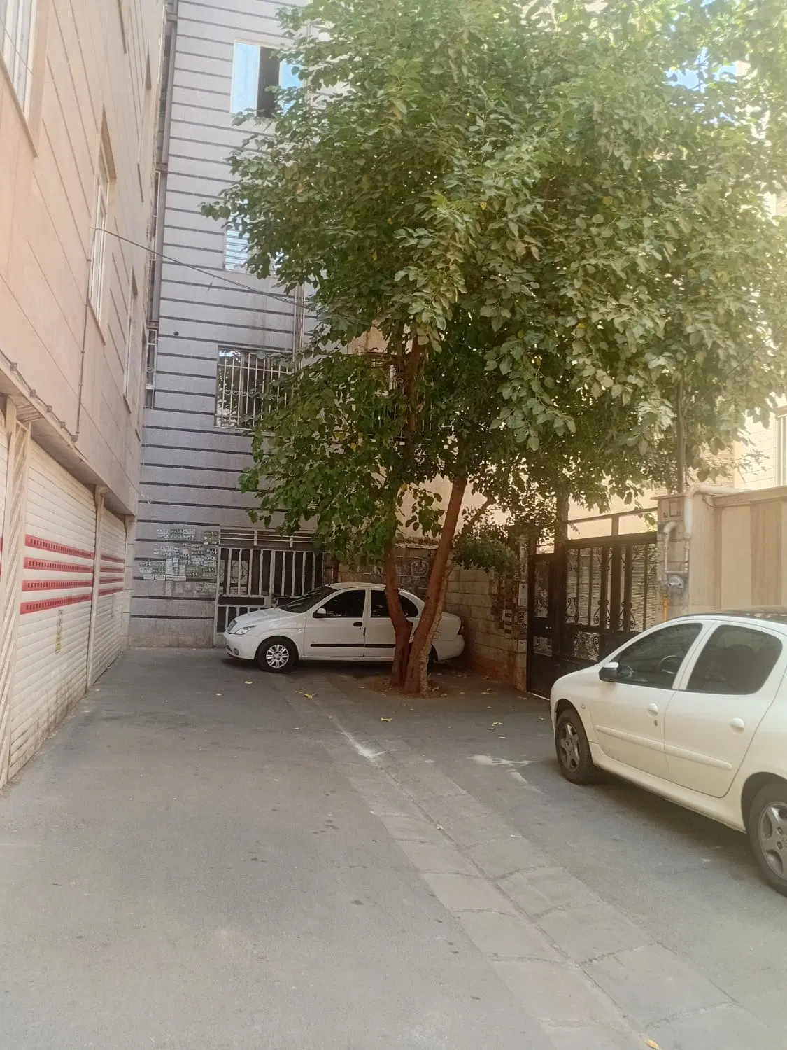 فروش مغازه ۹۵ متری