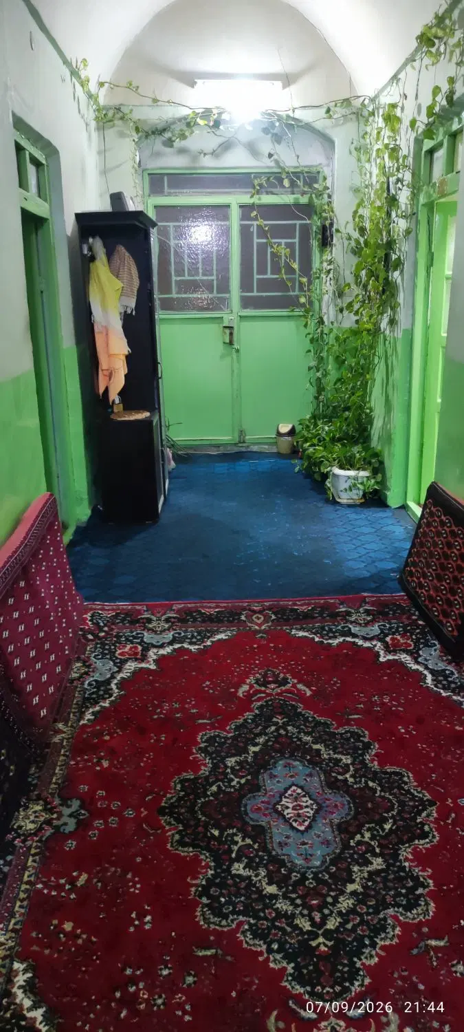 فروش دو ملک در یه متراژ زمین در قلب چهارراه رسولی