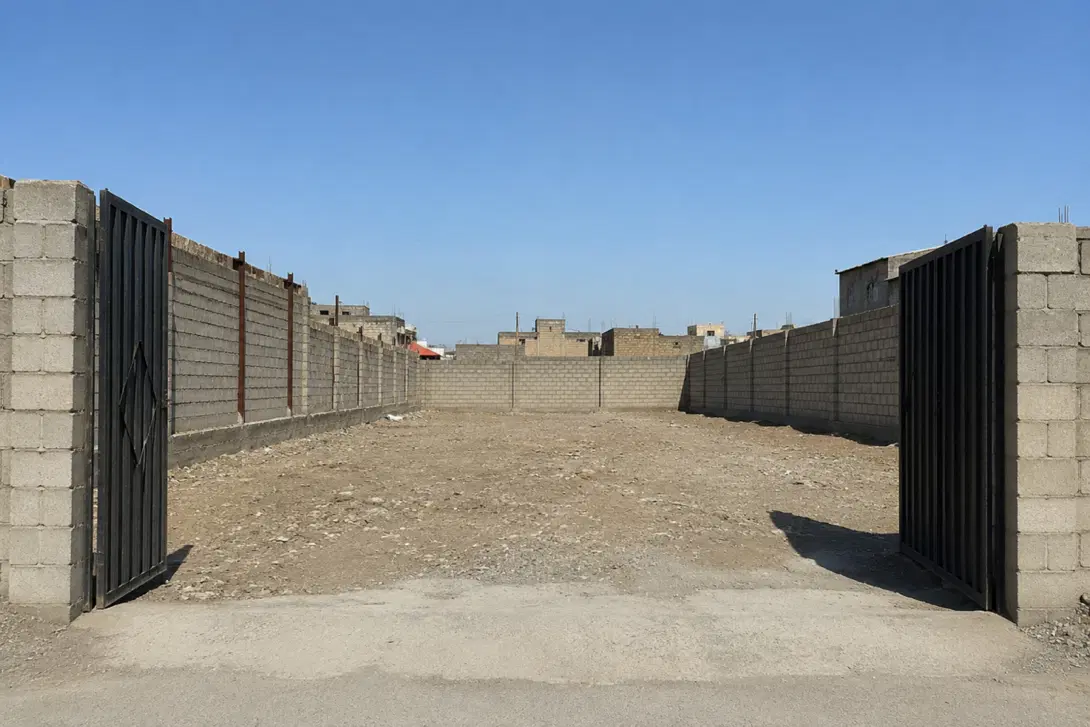 گاراژ ۳۳۴۰متر_ورودی۴متری_روبروی راهنمایی رانندگی