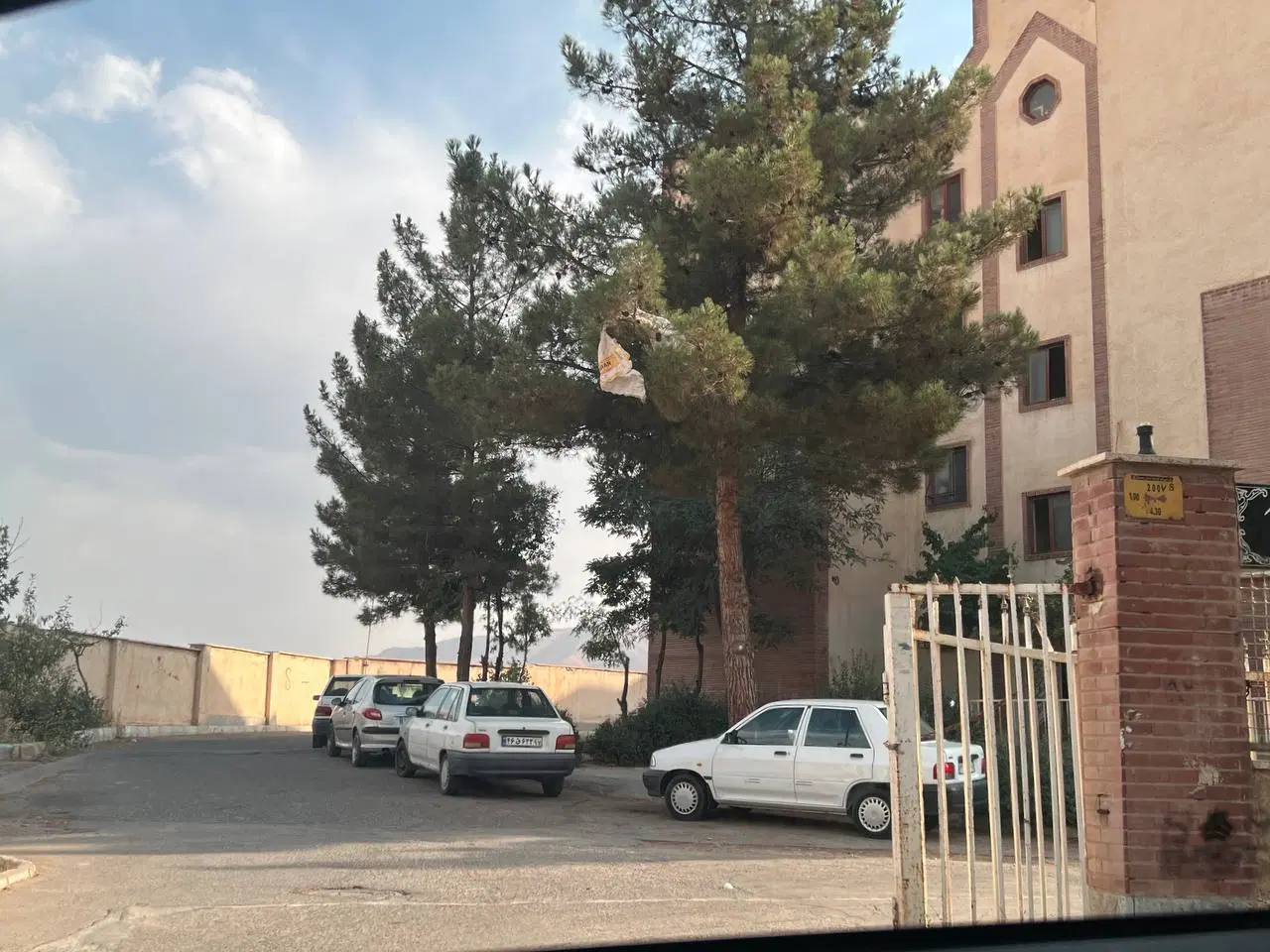 ۶۸ متر شهرک شاهد ۲ خواب