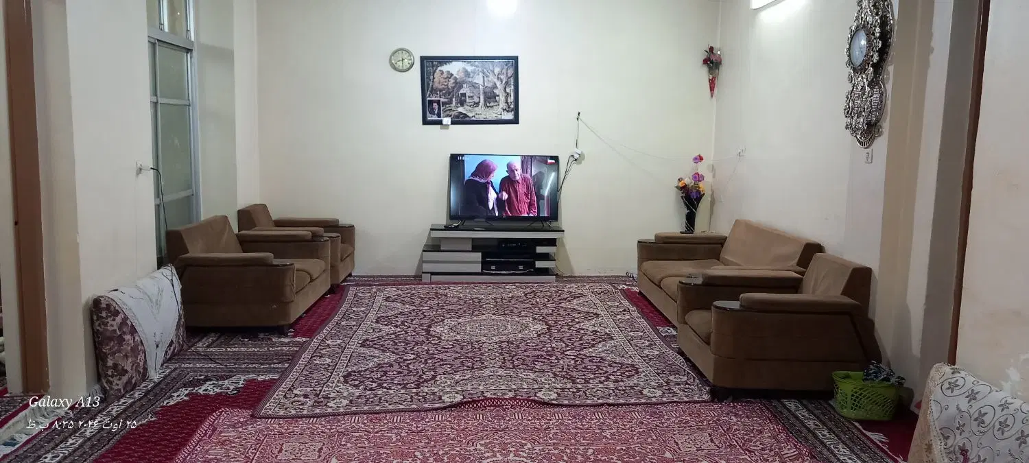 دوطبقه خانه در خیابان صفا بوستان ببستم