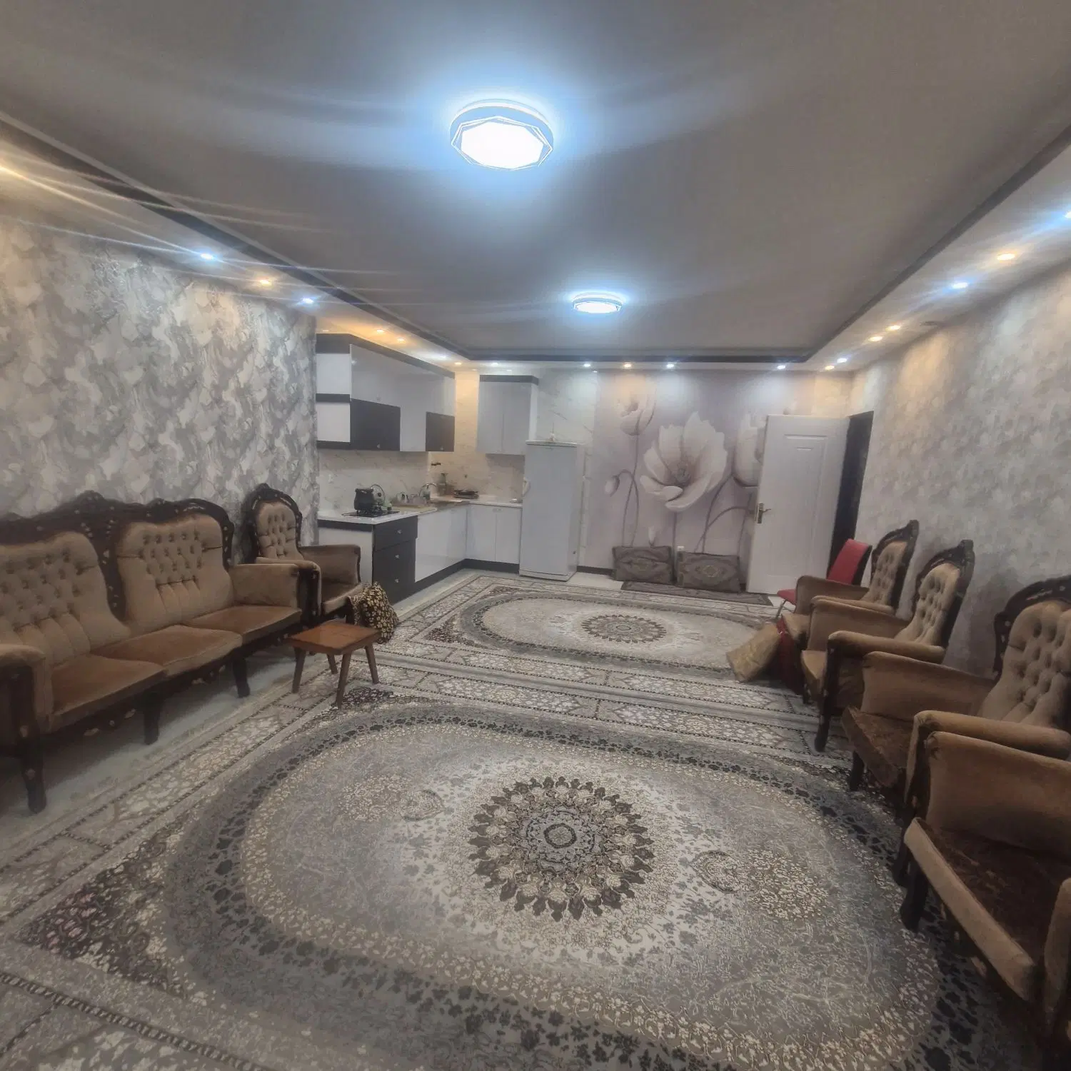 ویلا  باغ آماده شیک نوساز
