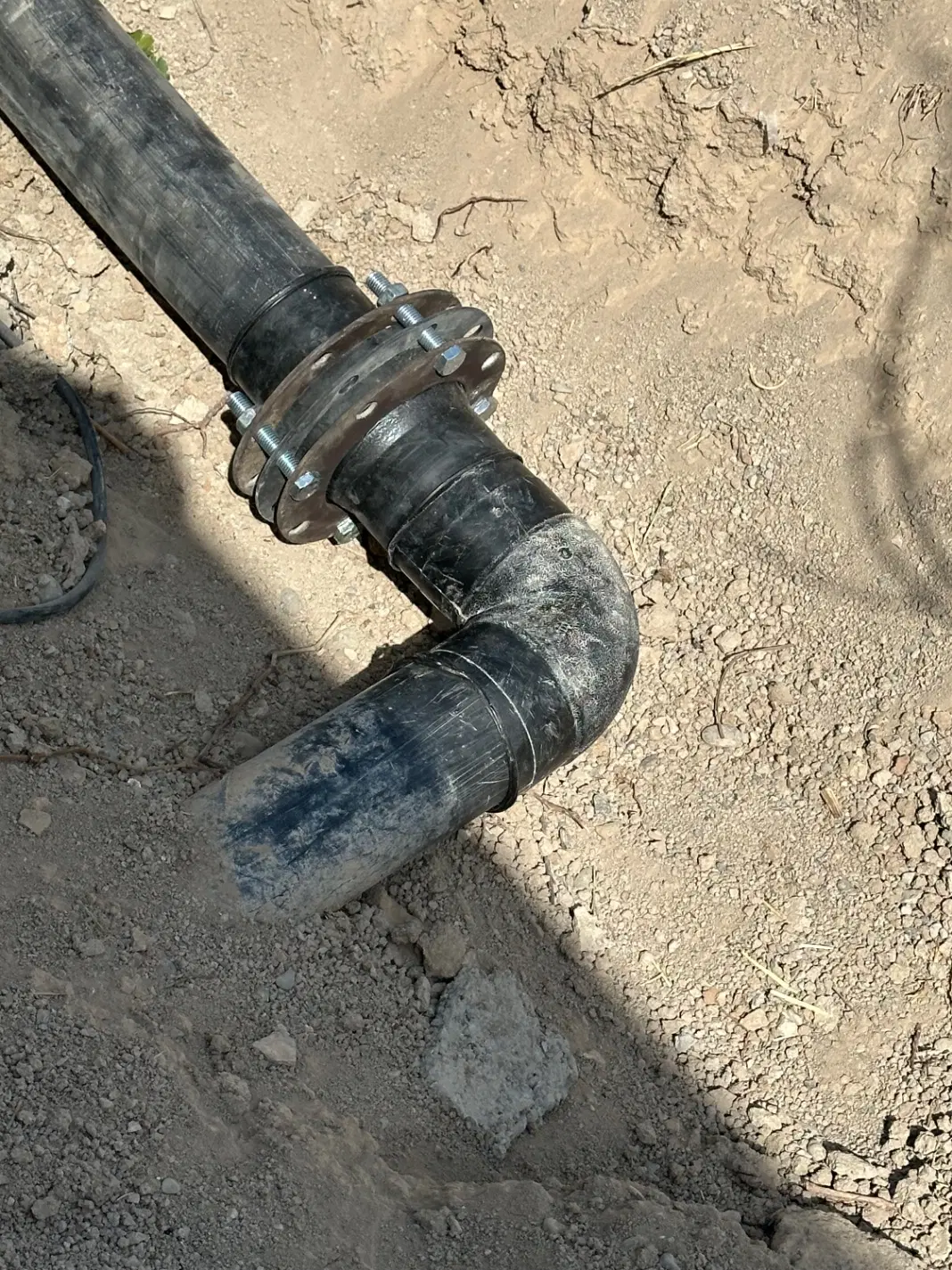 باغ ۸۲۰ متری با امکانات کامل