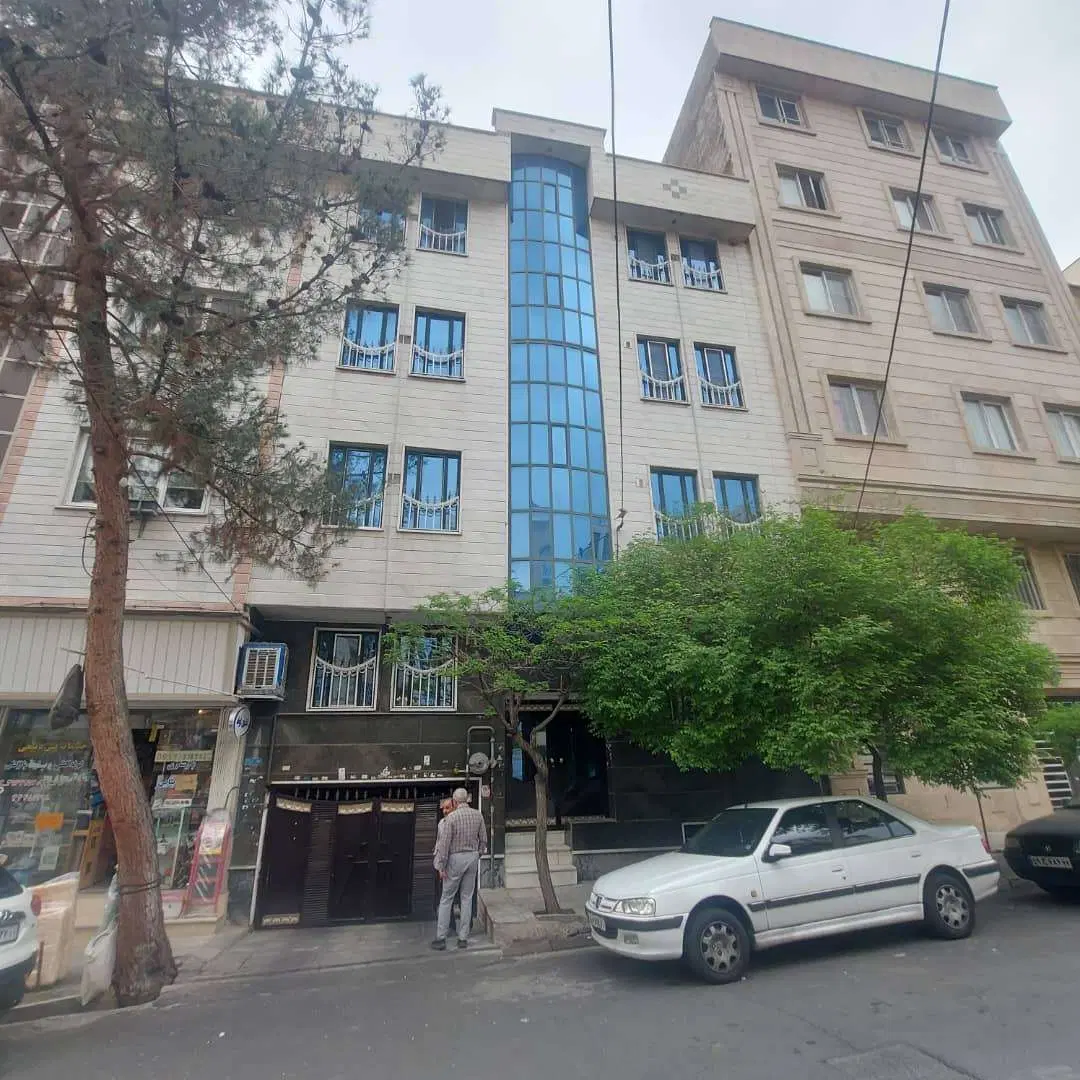 ۵۷متر_سالن پرده خور_با امکانات