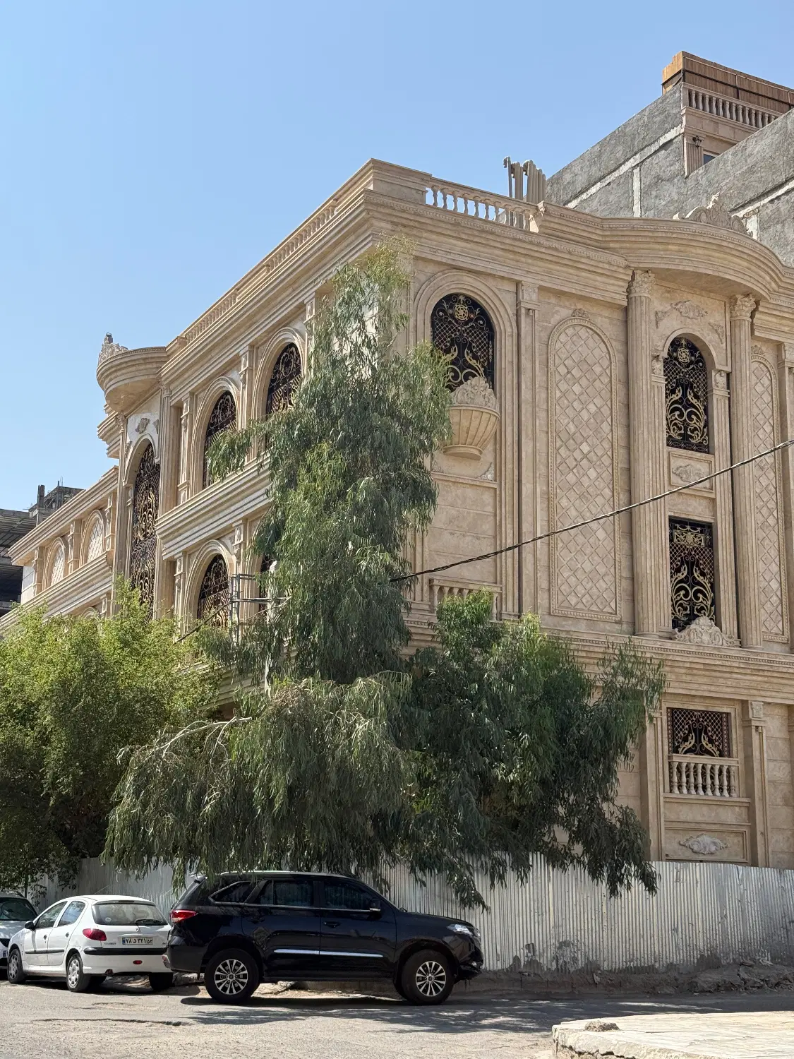 ۹۲ متر_ تاپ لوکیشن_ دسترسی قوی