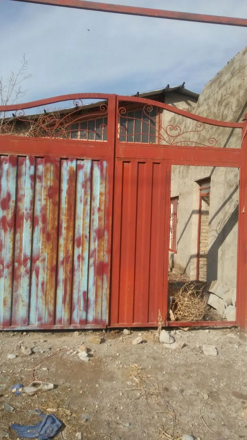 سالن کارگاهی به متراژ ۲۵۰ متر مربع