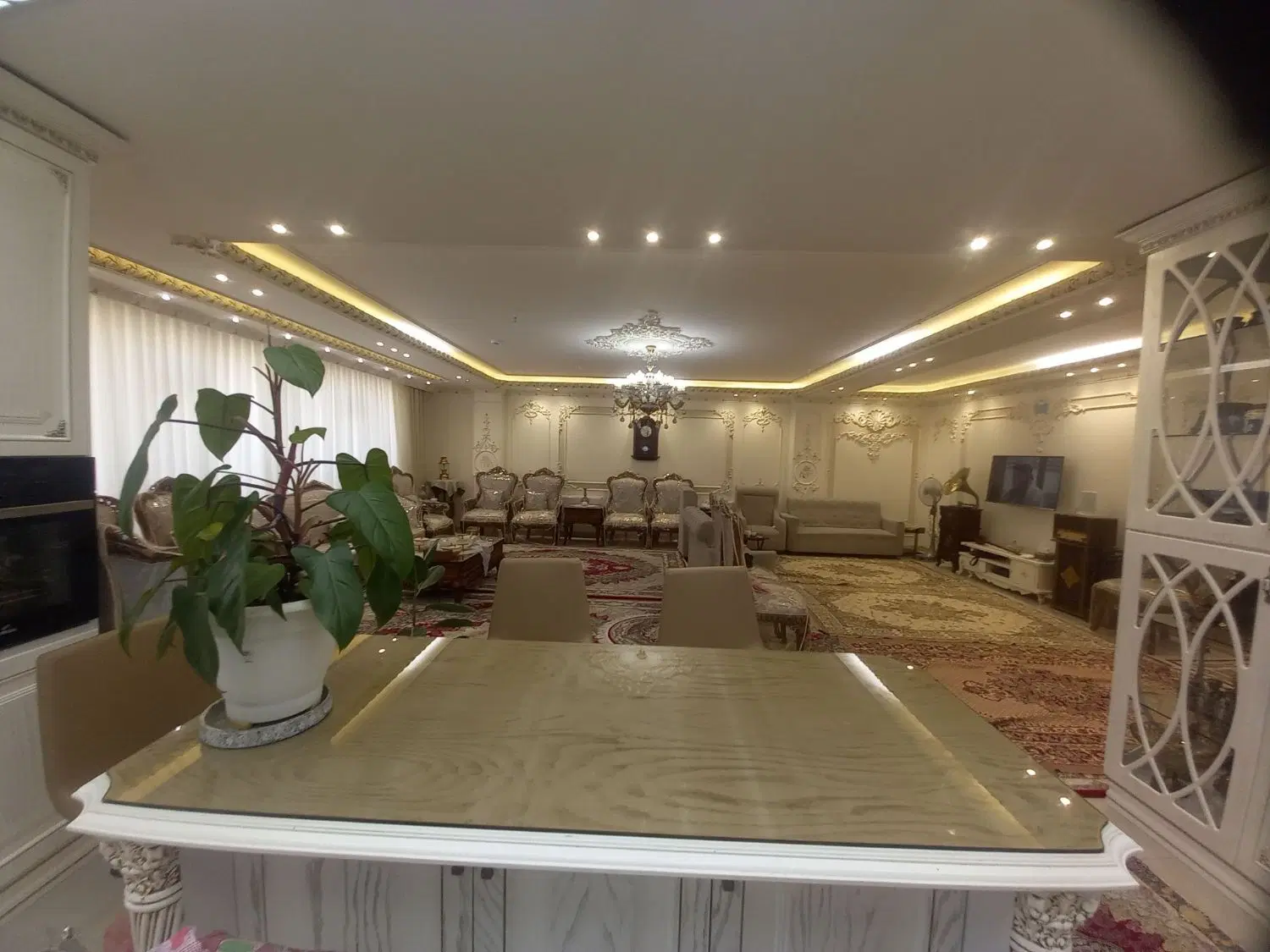 آپارتمان ،سه خواب، چهاراه حافظ