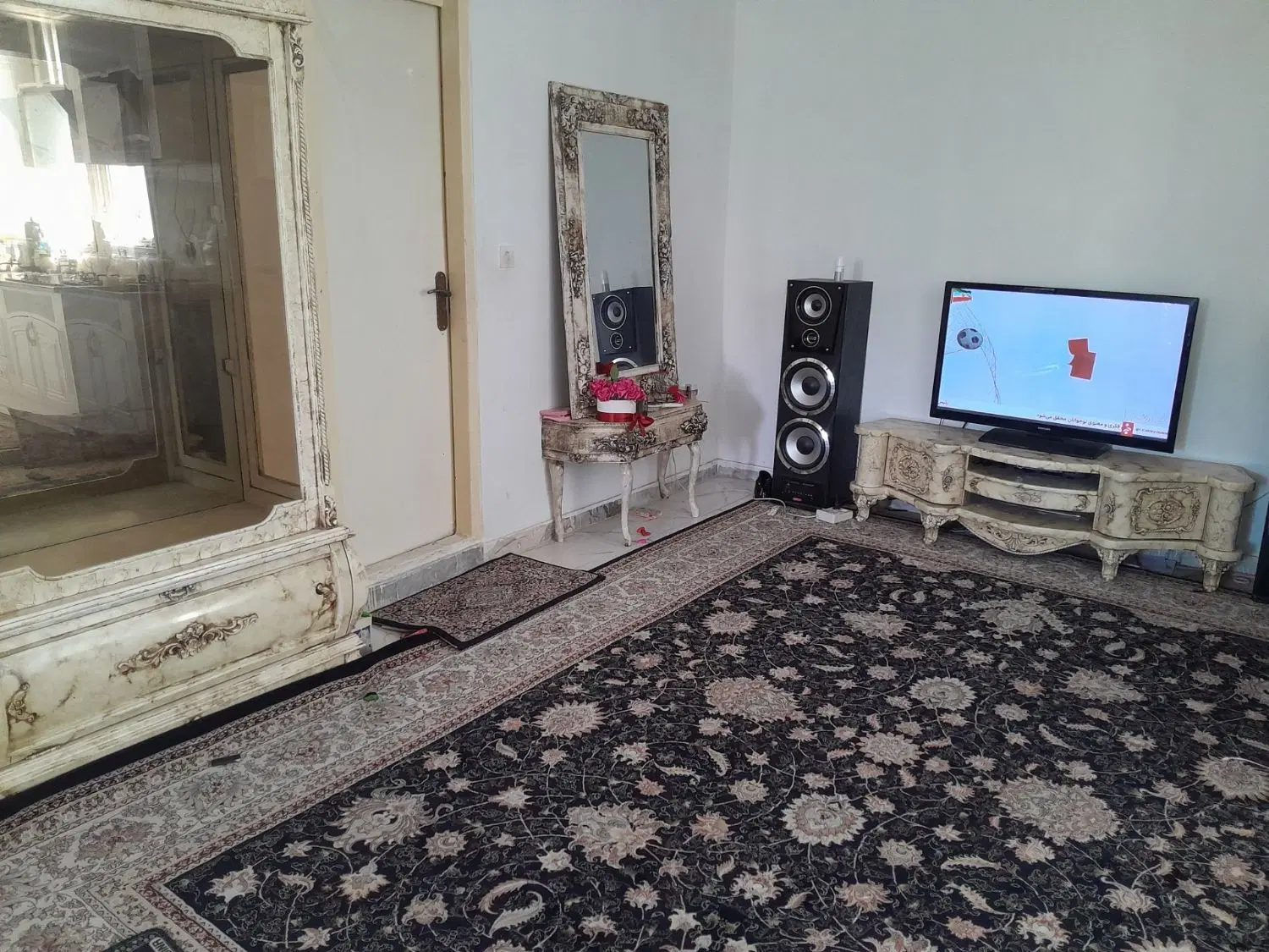 اجاره رهن آپارتمان 70متری روبروی پارک کوهسار