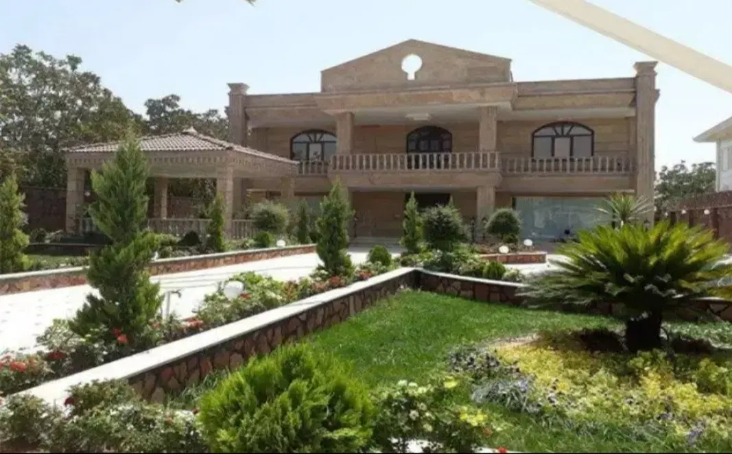 زمین مسکونی 375 متری دوبر سند ملکی صدرا
