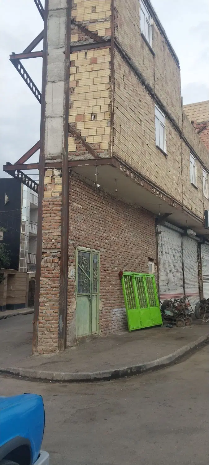 ملک مسکونی تجاری