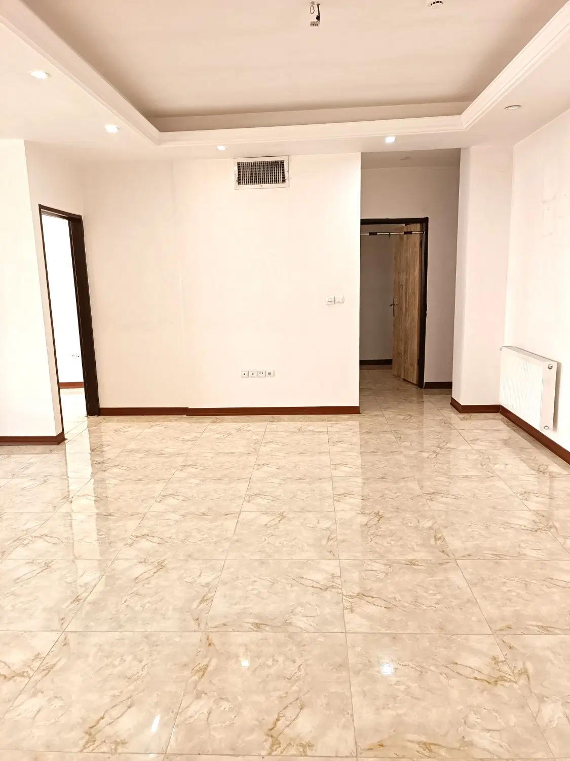 اپارتمان دواخوابه ۹۰ متری