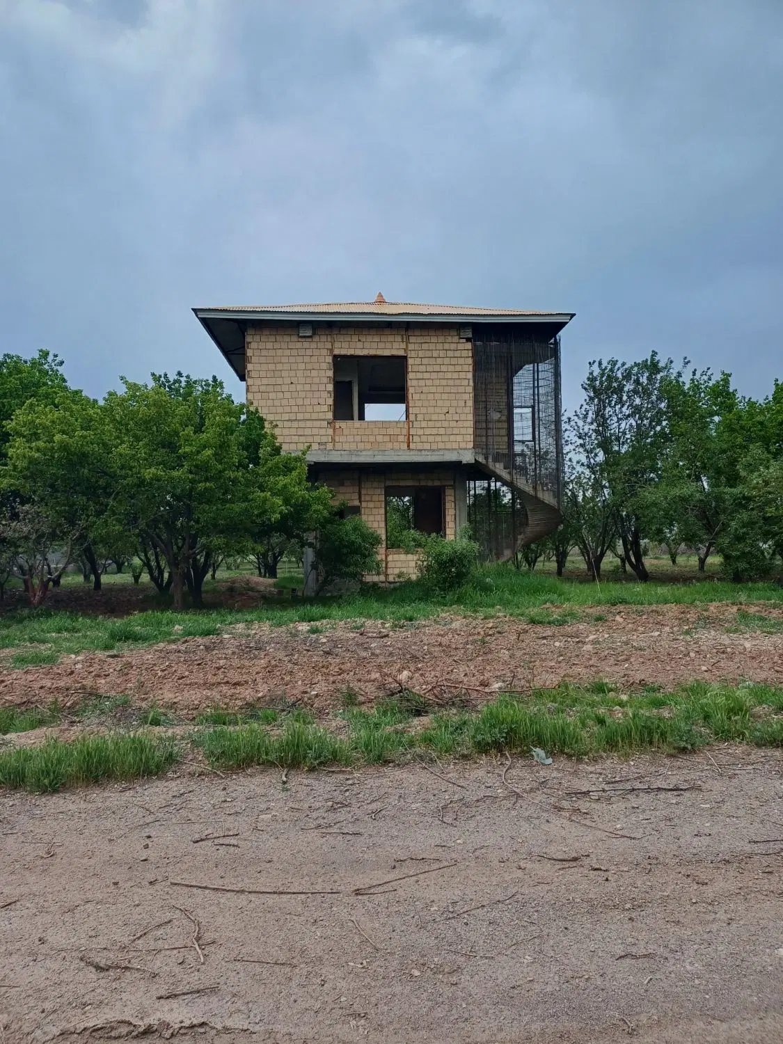 ۱۰۰۰متر زمین ویلایی، دارای سند، شینقر