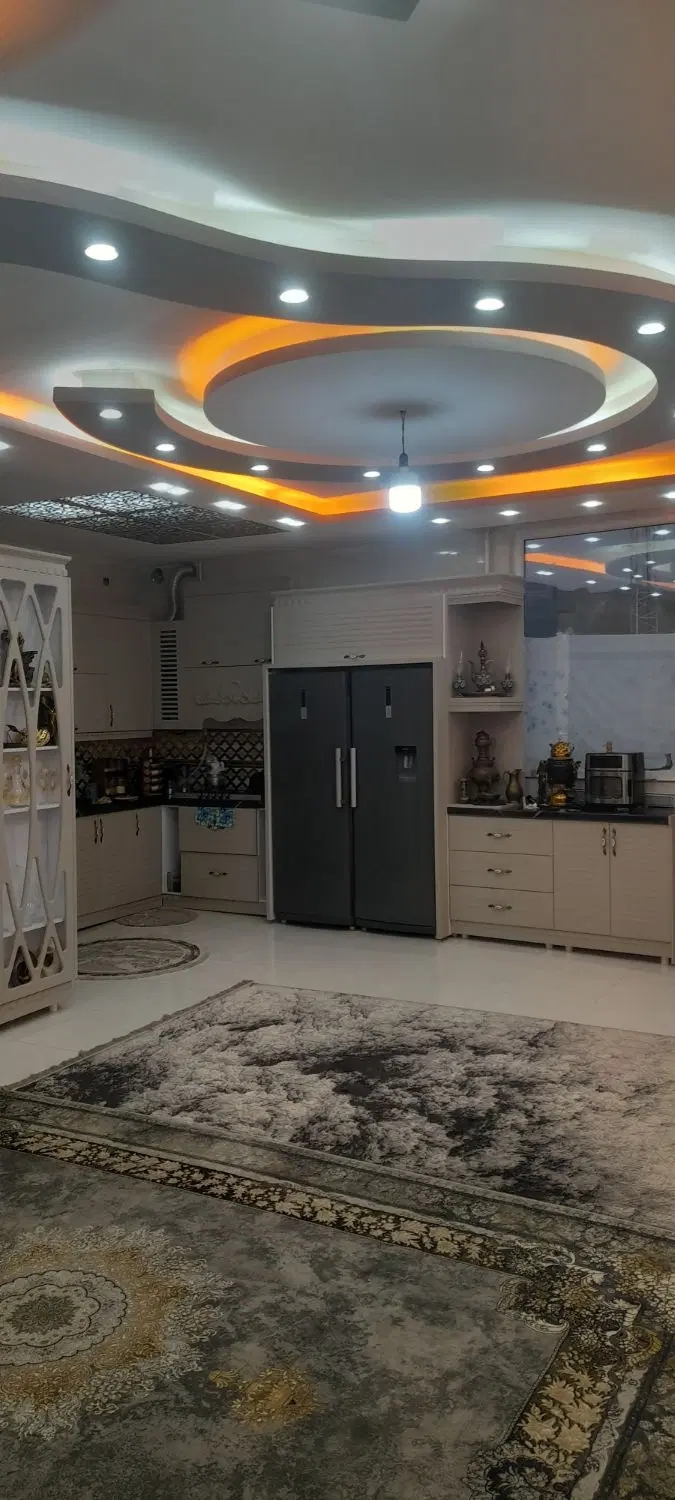 خانه آپارتمانی ۱۱۰متری شهرک صادقیه