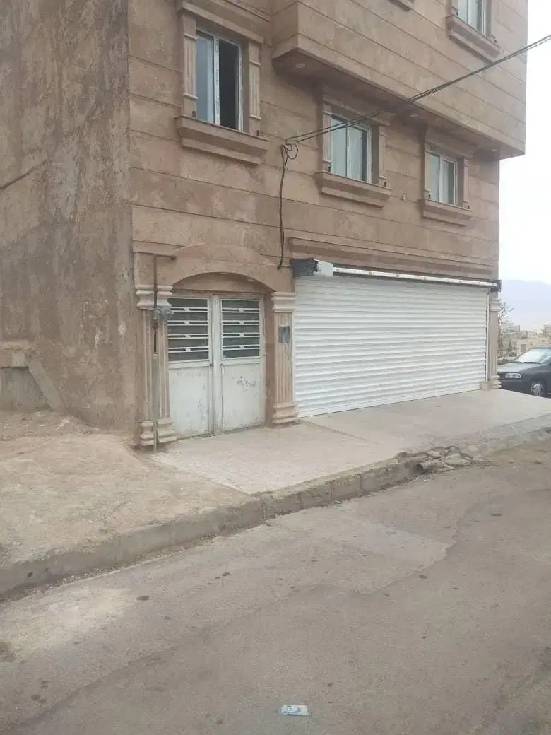 فروش منزل ۱۳۵متری درصدراف۲
